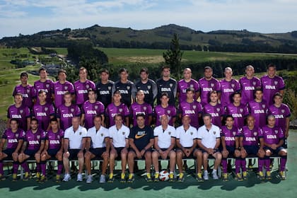 Todo el plantel con las sierras de fondo