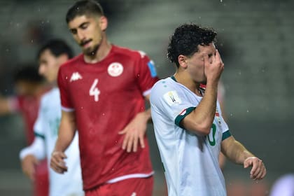 Todo es desazón en Irak, como la que muestra el número 10, Youssef Amyn, en el estadio de La Plata.