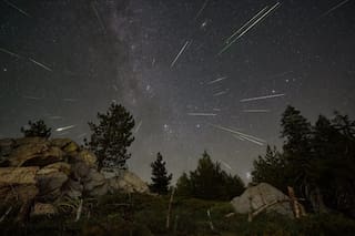 Cuándo y dónde se puede ver la lluvia de Meteoritos Líridas