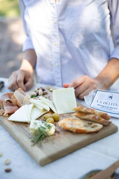 Todo plato queda más rico con los lácteos de La Delfina.