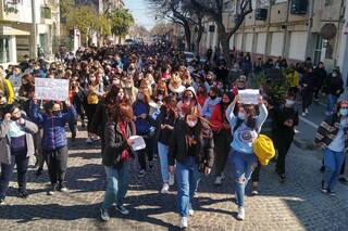 Denuncian que una alumna fue víctima de un abuso en un colegio católico y exigen Justicia