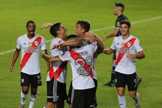 Con susto, River venció a Atlético Tucumán y enfrentará a Boca en 8vos.