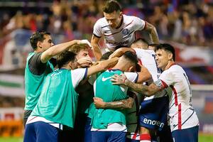 San Lorenzo busca otro estilo: la drástica decisión que tomó Insua en el triunfo por la Copa Argentina