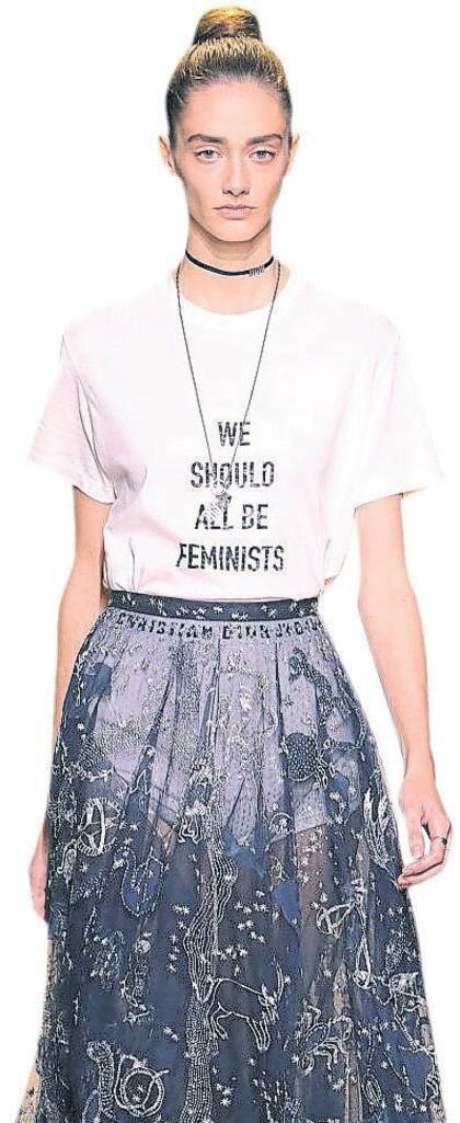 “Todos deberíamos ser feministas” (“We should all be feminists”)