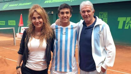 Todos empezaron en el deporte de sus papás, pero les tiró otra disciplina y hacia allá fueron, como Román Burruchaga, de 15 años, campeón mundial sub 14 de tenis