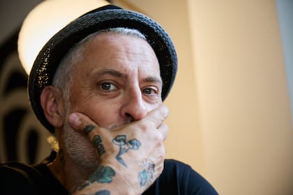 Todos los años, José Palazzo se dirige hacia la entrada de Cosquín Rock para participar de un momento simbólico: la apertura de puertas