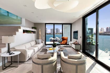 Todos los espacios fueron amoblados por la reconocida empresa brasileña de muebles Artefacto