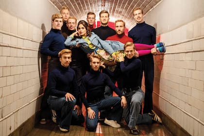 Todos los números musicales de la película son canciones de Raffaella Carrà