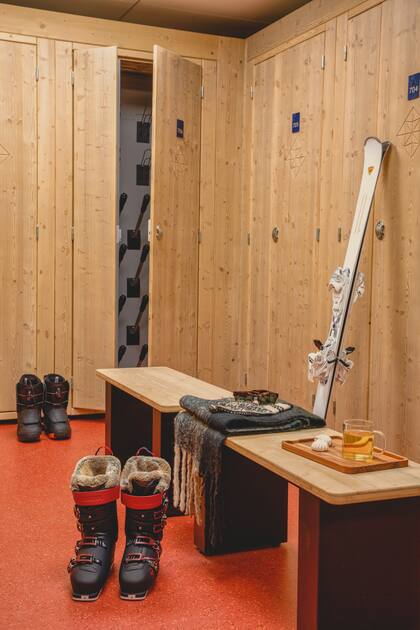 Todos los resorts de montaña de Club Med tienen un rental donde se pueden alquilar equipos y recibirlos directamente en un locker personalizado y calefaccionado