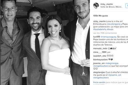 ¡Todos sonrientes en el casamiento del año!