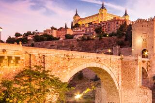 Tres ciudades para conocer a 100 km de Madrid y una yapa