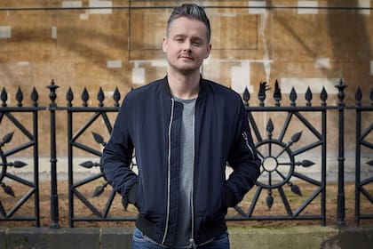 Tom Chaplin, en un momento reflexivo