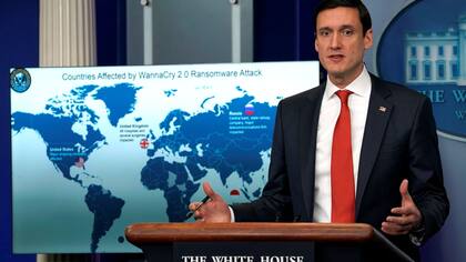 Tom Bossert, asesor de seguridad interna de Donald Trump, durante la conferencia de prensa en la que la Casa Blanca acusó formalmente a Coreae del Norte por el ciberataque WannaCry