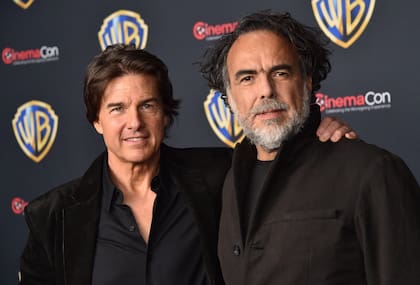 Tom Cruise y Alejandro González Iñárritu, este martes, en la presentación de Digger, su proyecto conjunto, en Las Vegas