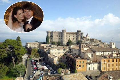 Tom Cruise y Katie Holmes se dieron el sí durante un romántico atardecer en el lago Bracciano