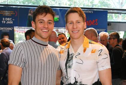 Tom Daley junto a Dustin Lance Black, su marido