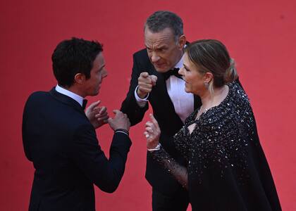 Tom Hanks, Rita Wilson y la polémica que todos vieron en la alfombra roja, en medio de la presentación del film Asteroid City