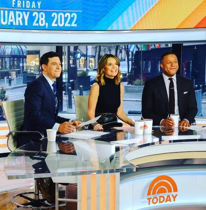 Tom Llamas ha trabajado en múltiples producciones de NBC durante años (Instagram/@llamasnbc)