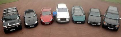 Tom Naylor, un camionero que en 2001 ganó la Lotería Nacional del Reino Unido y ahora maneja un auto por día de la semana