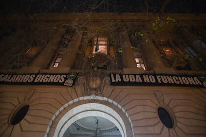 Toma del Colegio Nacional Buenos Aires