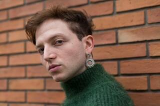 Quién es el intérprete del momento, con dos trabajos muy destacados en televisión y teatro