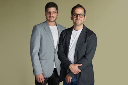 Tomás Costantini y Matías Huala lideran la aplicación que hoy emplea a 45 personas