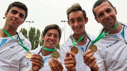 Tomás Descarrega, Sebastián Báez, Thiago Tirante y el capitán Sebastián Gutiérrez