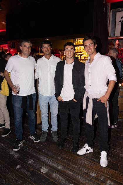 Tomás Dicaro, Juan Vidal Domínguez, Mateo Tarlowski y Poroto Cambiaso.