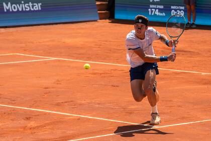 Tomás Etcheverry cerró una floja gira sudamericana de su parte: fue derrotado en la primera ronda del Argentina Open, en un octavo de final en Río de Janeiro y en un cuarto en Chile.