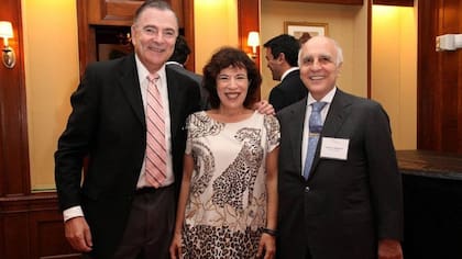 Thomas Hess, Doris Capurro y Bulgheroni, entre risas recordando Pibelandia