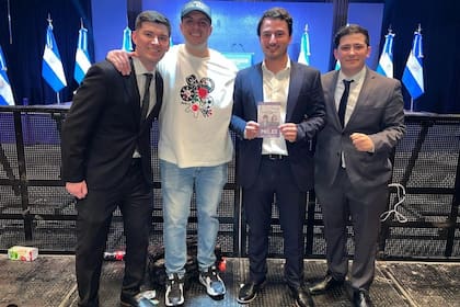 Tomás Jurado, junto a Parisini, Romo y Mariano Pérez