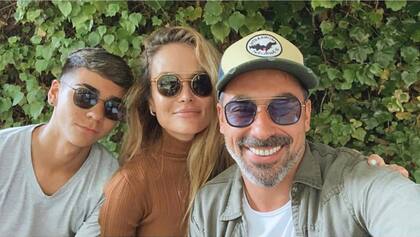 Tomás Lavezzi, Natalia Borges y el Pocho. Crédito: Instagram