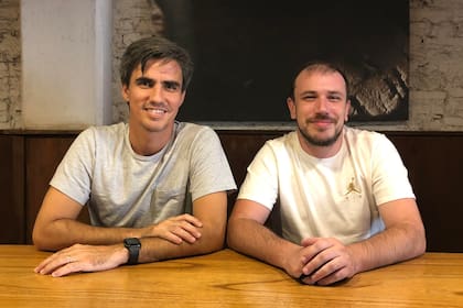 Tomás Manzitti y Nicolás Parziale, los dos argentinos que junto a  José Benitez Genes crearon Intuitivo inspirados en Amazon Go
