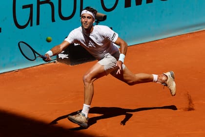 Tomás Martín Etcheverry avanzó a los octavos de final del Masters 1000 de Madrid