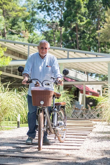 Tomate se encuentra junto al Museo Sívori, en pleno Rosedal de Palermo. Podés aprovechar y visitar el rosedal.