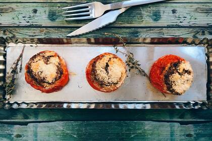 Tomates rellenos con berenjena