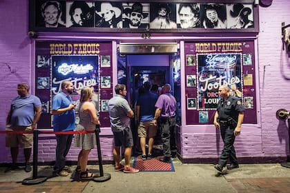 Tootsie’s, abierto en los 60, es otro de los antros míticos de Nashville
