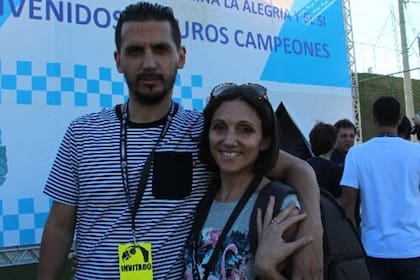 Topo López y su esposa Vero Brunati durante el último mundial