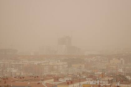 Madrid envuelta en la tormenta de arena