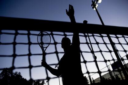 En los "torneos blue" que se juegan en el pas, los jugadores abonan 2000 o 2500 pesos, se separa un porcentaje para las canchas/pelotas y el remanente es el prize money.