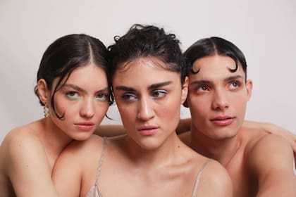 Toro Blanco propone maquillaje natural, sustentable y sin género