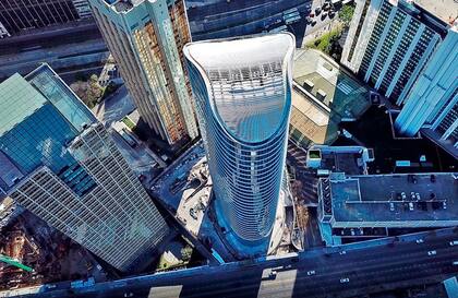 Torre Banco Macro, ubicada en Av. Madero 1180