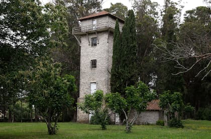 Torre de agua de la Estancia Santa Sylvina