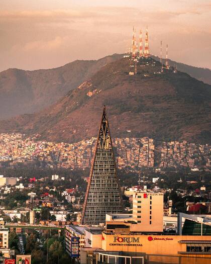 Torre Insignia de México, resistió seis sismos y permaneció 40 años abandonada