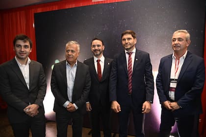 Torres, Cornejo, Valdez, Pullaro, y el intendente de Rosario, Pablo Javkin