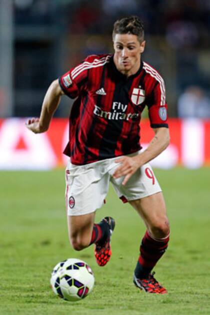 Torres jugó el último semestre en Milan