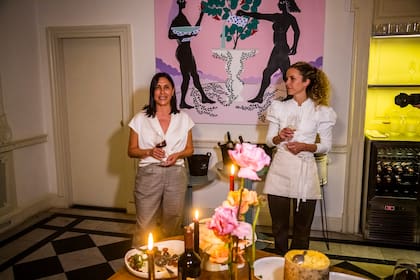 Toti Quesada, la anfitriona de la noche junto a Andrea Ferreyra, Enóloga de La Celia.