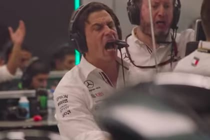 Toto Wolff uno de los hombres que recibió sanciones de la FIA