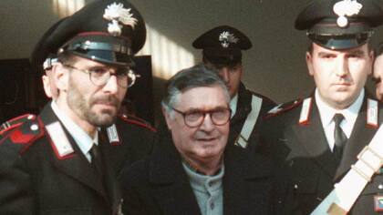 "Totò" estaba acusado de la muerte de unas 100 personas, incluidos los atentados de 1992 en los que perdieron la vida los jueces antimafia Giovanni Falcone y Paolo Borselino