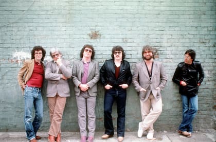 Toto, Los Ángeles, mayo de 1982: Steve Porcaro, David Hungate, Steve Lukather, Bobby Kimball, David Paich y Jeff Porcaro
